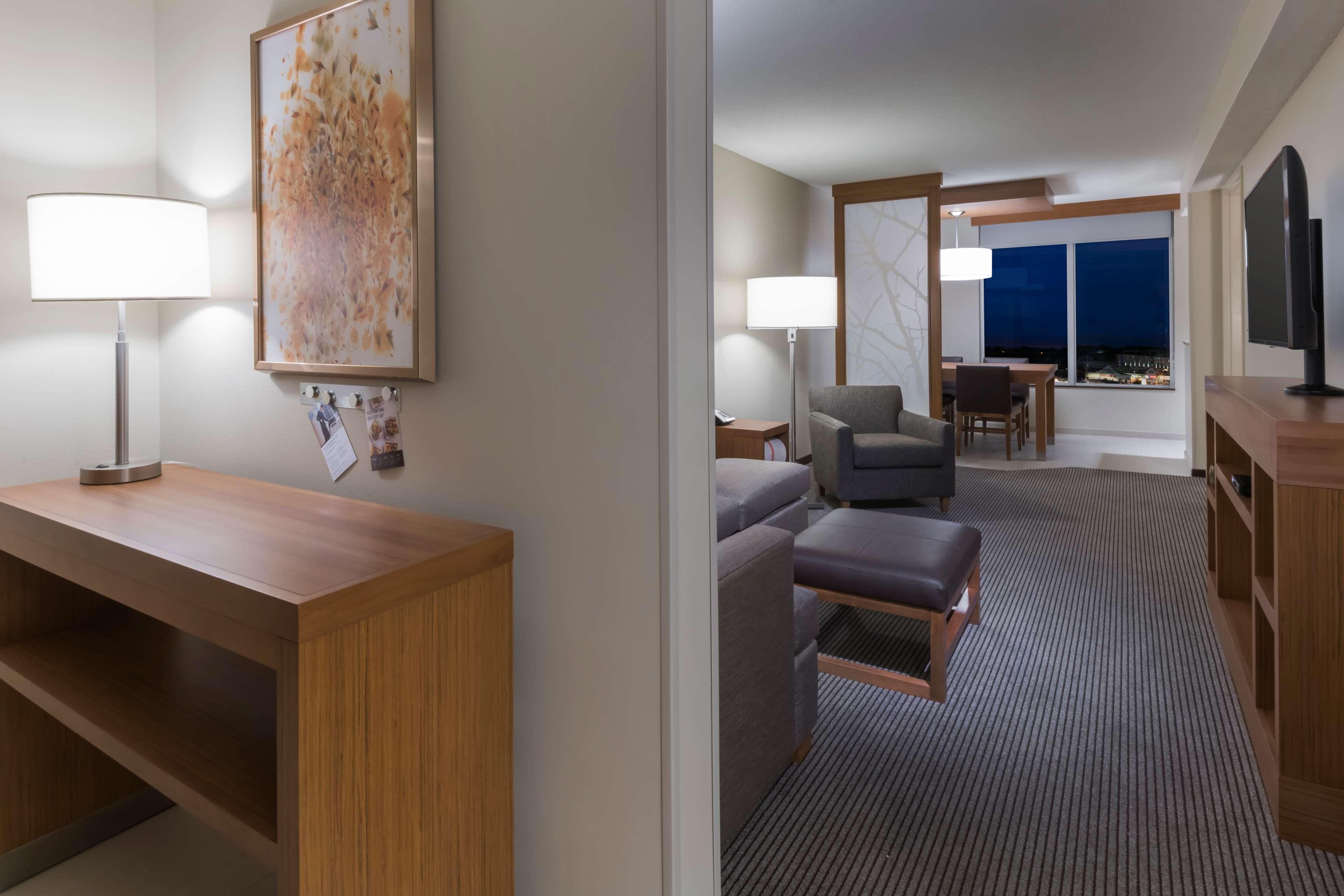 Hyatt Place Marlborough/Apex Center Buitenkant foto